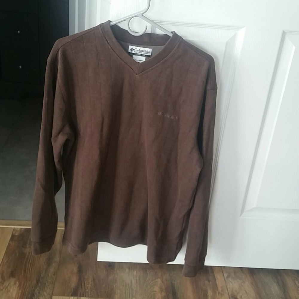 Columbia sweater